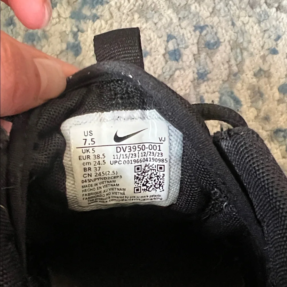 Women’s NIKE Free Metcon 5 - Picture 2 of 4